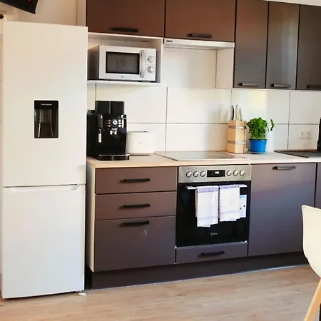 Luvonio - Modern & Zentral Mit Wlan, 55 Zoll Smart Tv & Delonghi Kaffeeautomat 아파트