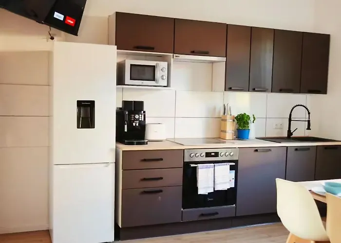 شقة Luvonio - Modern & Zentral Mit Wlan, 55 Zoll Smart Tv & Delonghi Kaffeeautomat *